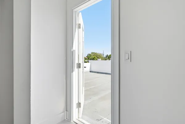 $1,850 | 5909 South Dixie Highway, Unit 2B, West Palm Beach, FL 33405