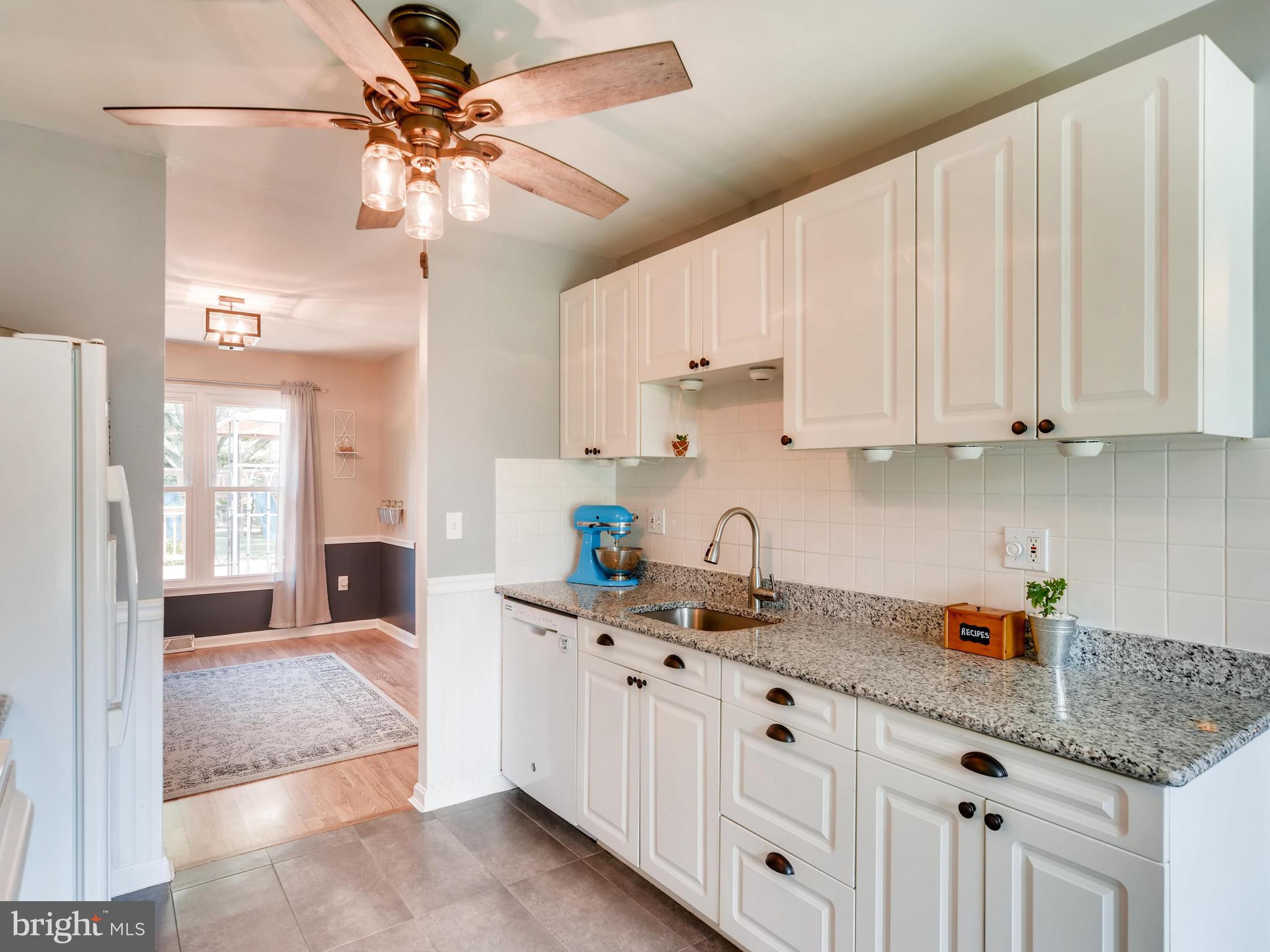 5703 Linton Road Sykesville, MD 21784 - Photo 9 of 51 Kitchen looking into Dining Room