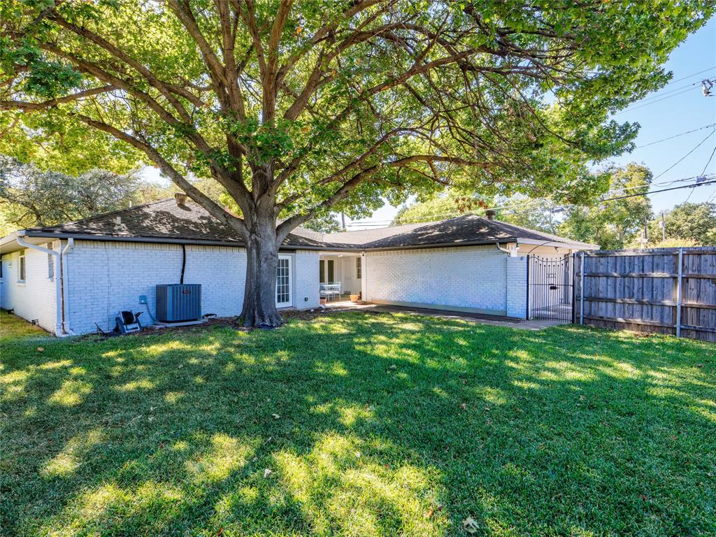 4707 Harvest Hill Road Dallas, TX 75244 - Photo 19 of 20 a house view with a outdoor space