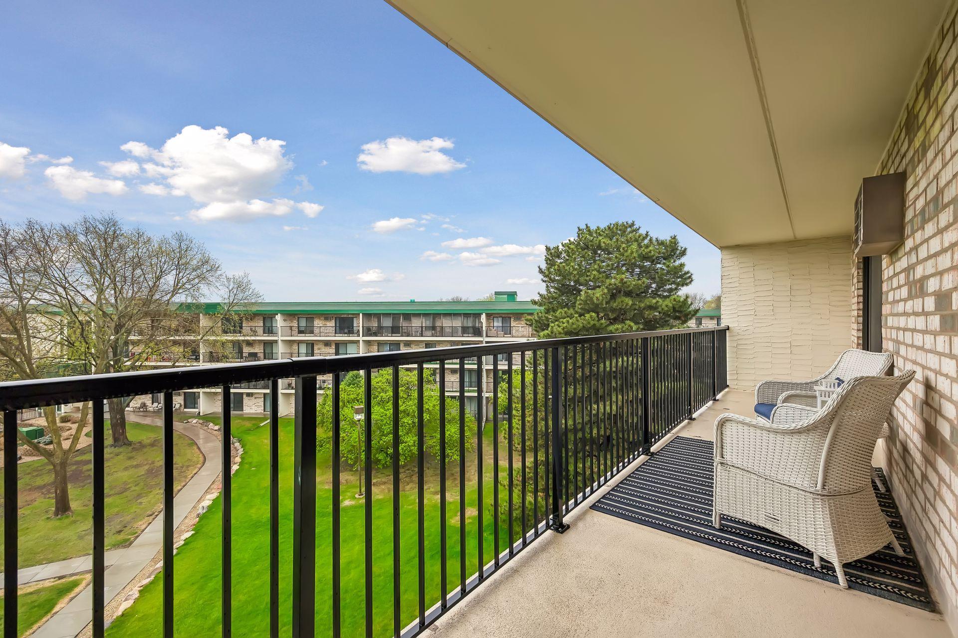 10411 Cedar Lk Road South, Unit 515 Hopkins, MN 55305 - Photo 3 of 19