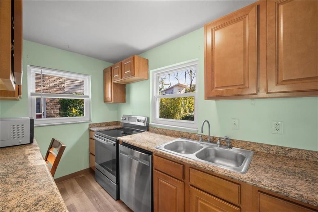 39 Seneca Pittsburgh, PA 15228 - Photo 7 of 25