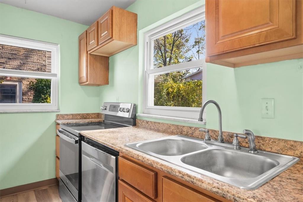 39 Seneca Pittsburgh, PA 15228 - Photo 9 of 25