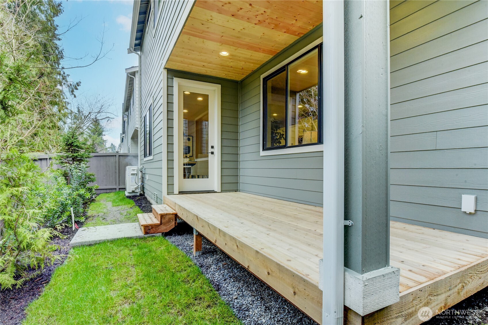 19229 Meridian Drive Southeast, Unit CW 14 Bothell, WA 98012 - Photo 29 of 31