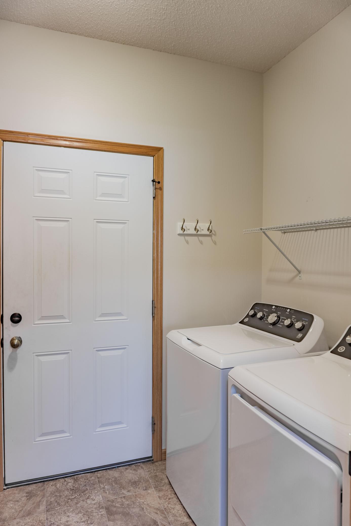 1427 Ravoux Lane Chaska, MN 55318 - Photo 38 of 69