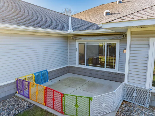 $355,000 | 1427 Ravoux Lane, Chaska, MN 55318