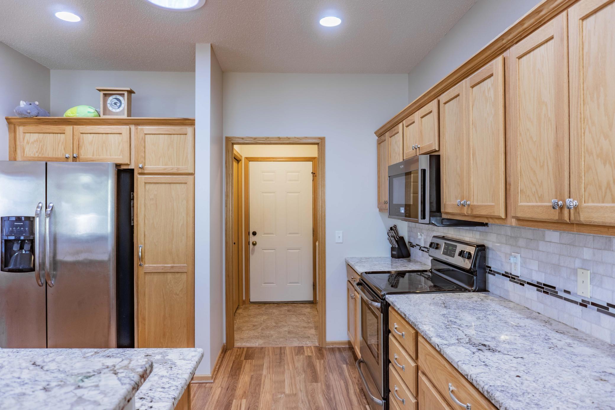 1427 Ravoux Lane Chaska, MN 55318 - Photo 10 of 69