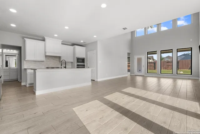 $445,000 | 6548 Mason, Schertz, TX 78108