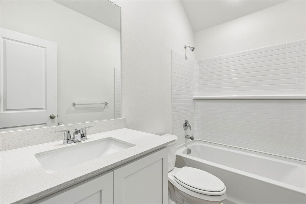 3736 Prairie Chapel Road Royse City, TX 75189 - Photo 13 of 19 Representative (20)