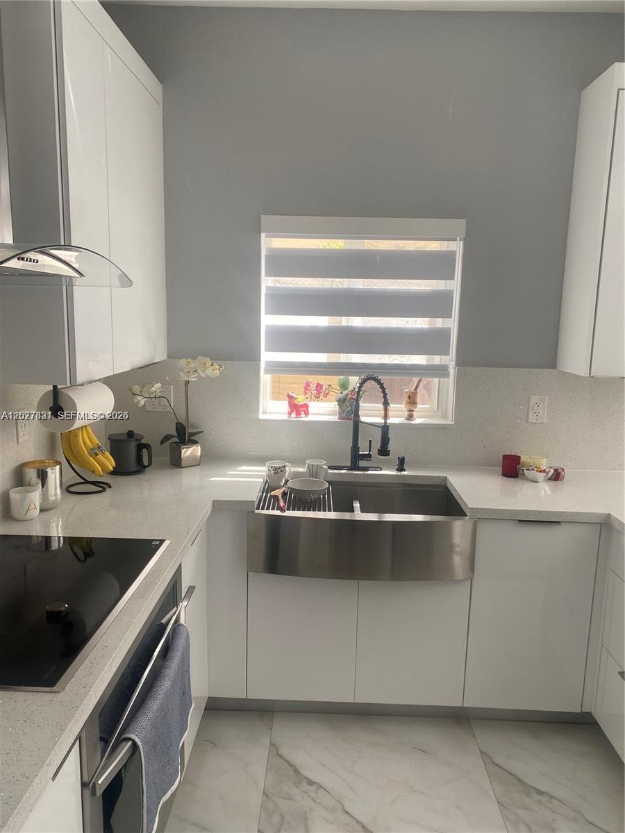 7488 Northwest 181st Street, Unit 7488 Hialeah, FL 33015 - Photo 8 of 22