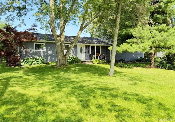 $269,000 | 1125 Dolane Boulevard, White Lake, MI 48383