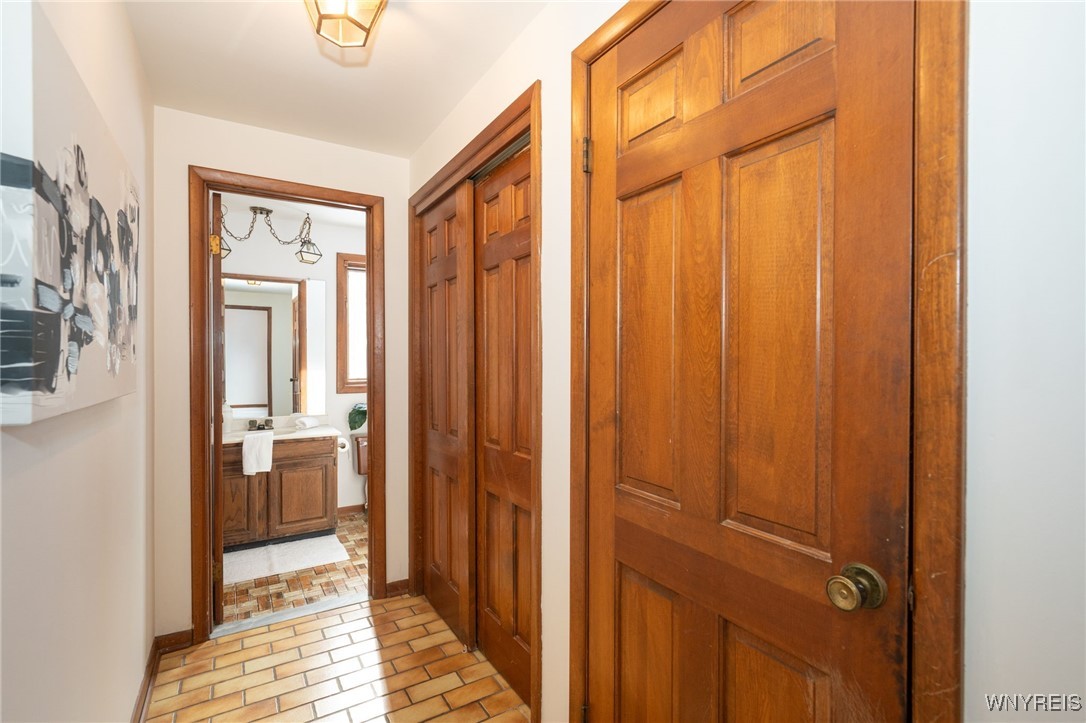 10545 County Road Clarence, NY 14031 - Photo 11 of 45