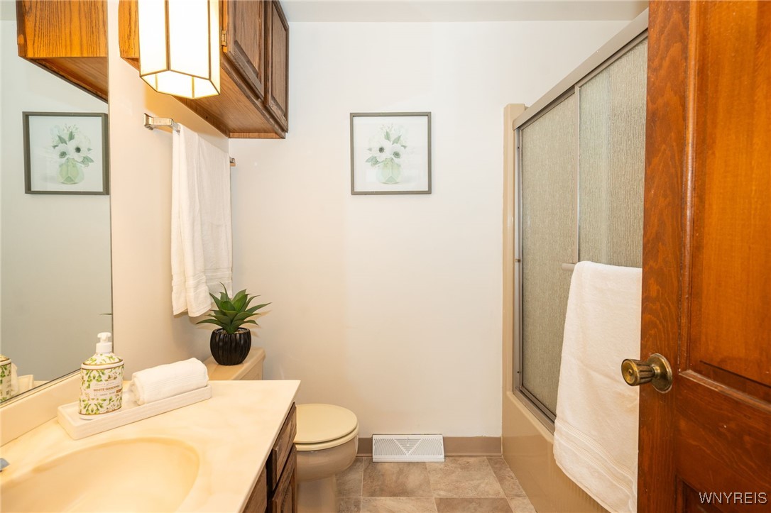 10545 County Road Clarence, NY 14031 - Photo 39 of 45