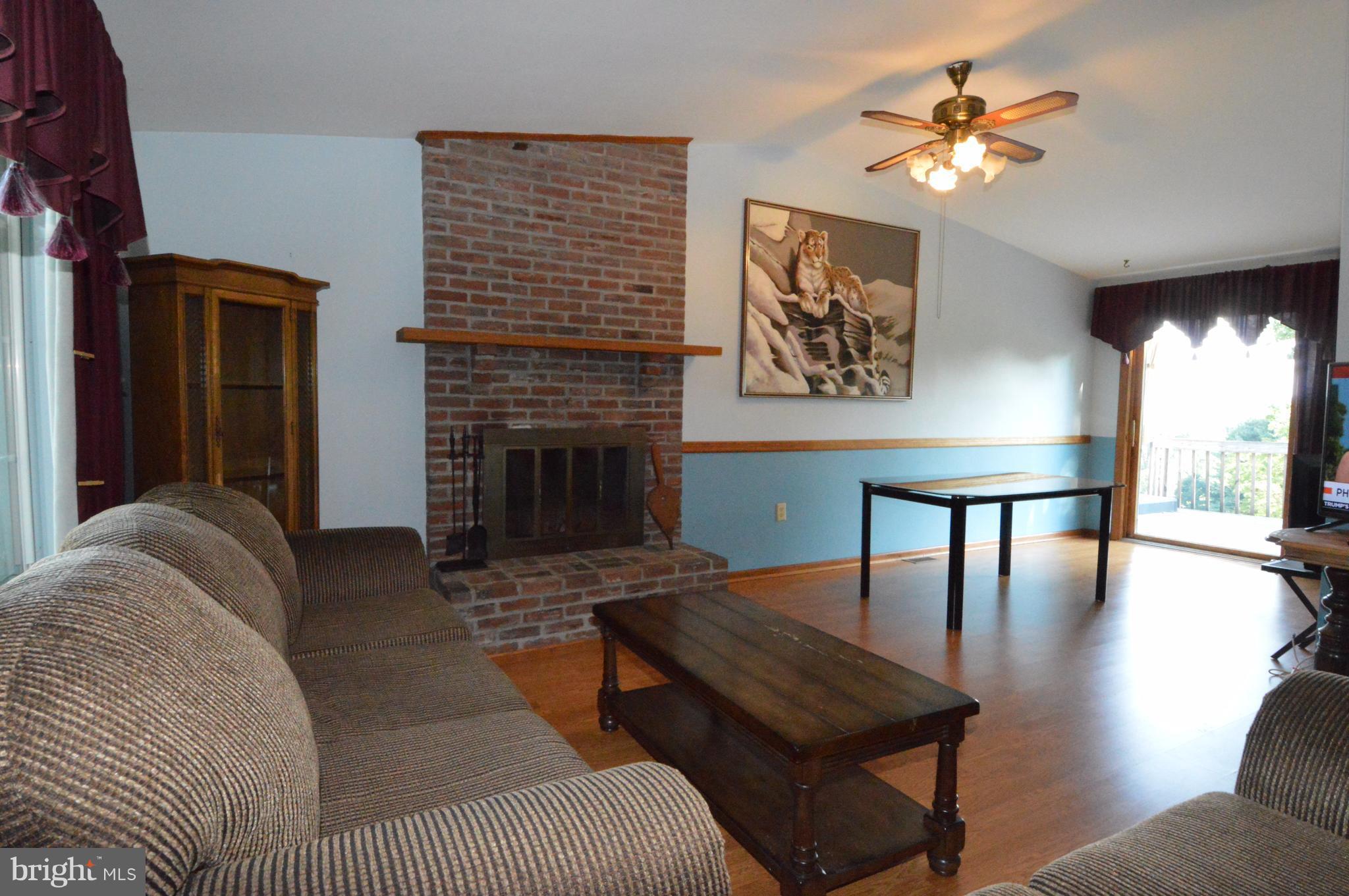 1809 Emory Road Reisterstown, MD 21136 - Photo 11 of 18 Living Room