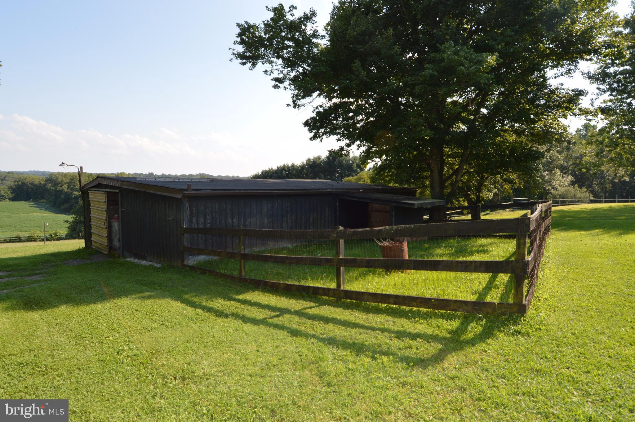 1809 Emory Road Reisterstown, MD 21136 - Photo 9 of 18 Barn