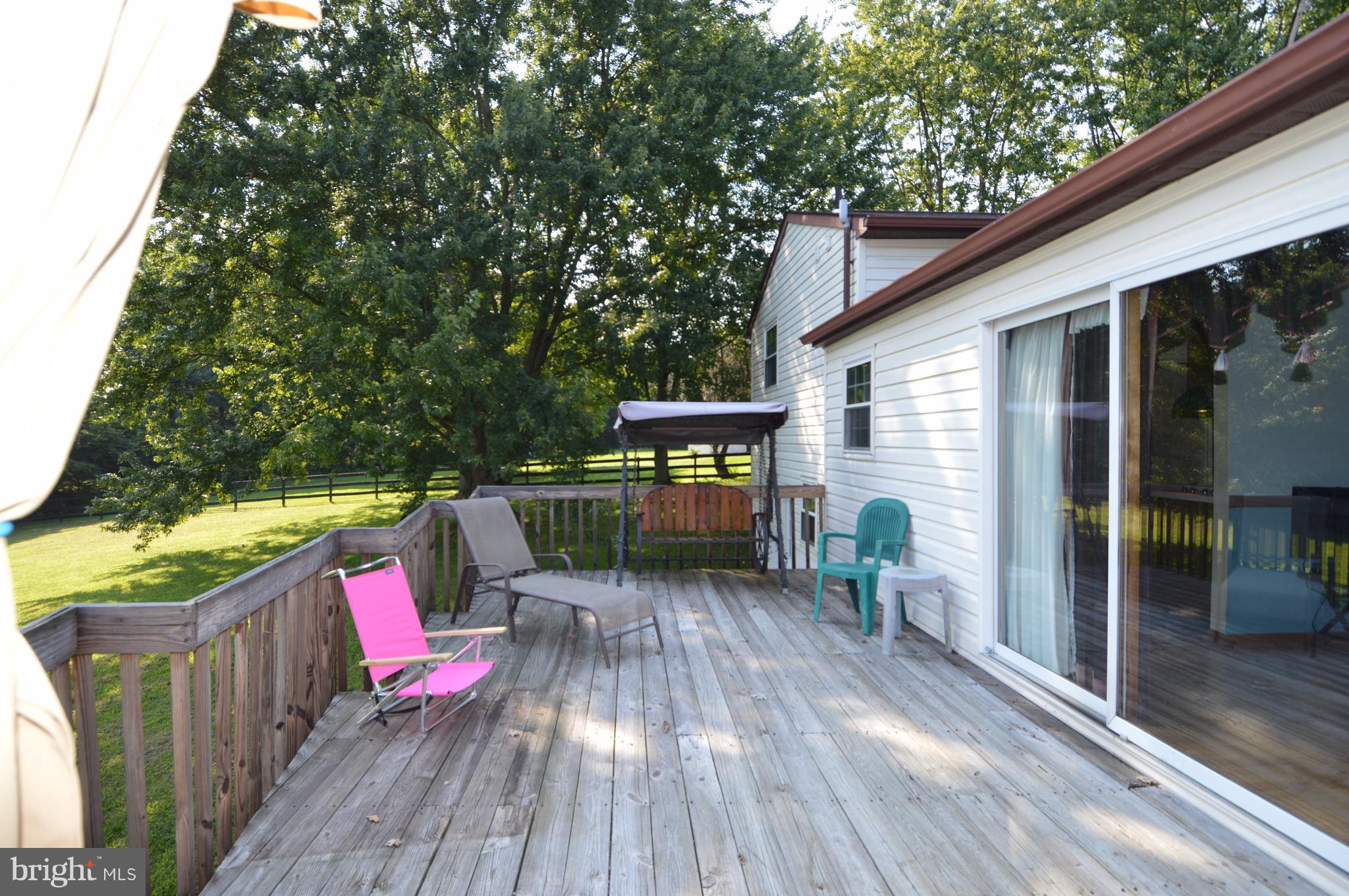 1809 Emory Road Reisterstown, MD 21136 - Photo 10 of 18 Deck