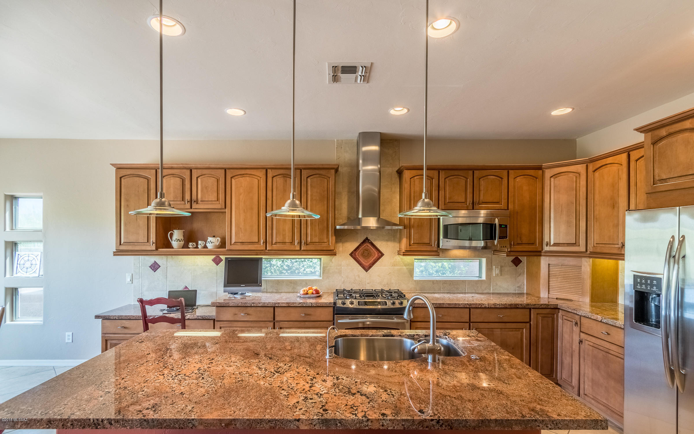 11702 North Peaceful Night Road Oro Valley, AZ 85737 - Photo 14 of 37