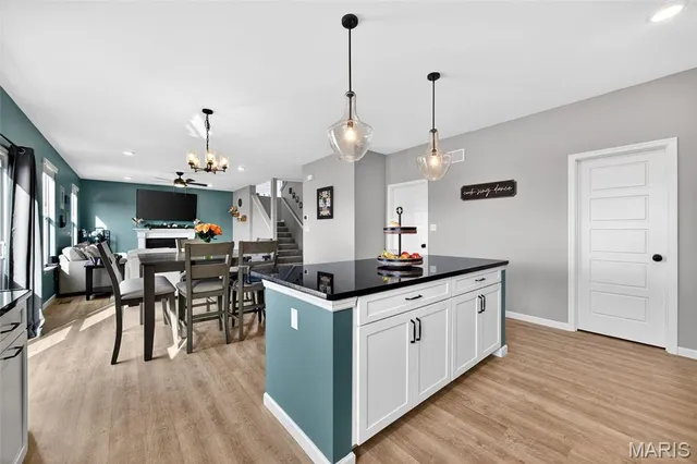 $438,775 | 349 Valley Bluff Drive, Wentzville, MO 63385