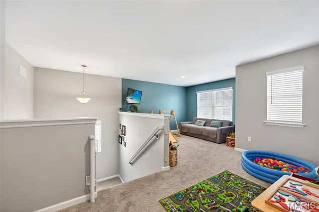 $438,775 | 349 Valley Bluff Drive, Wentzville, MO 63385