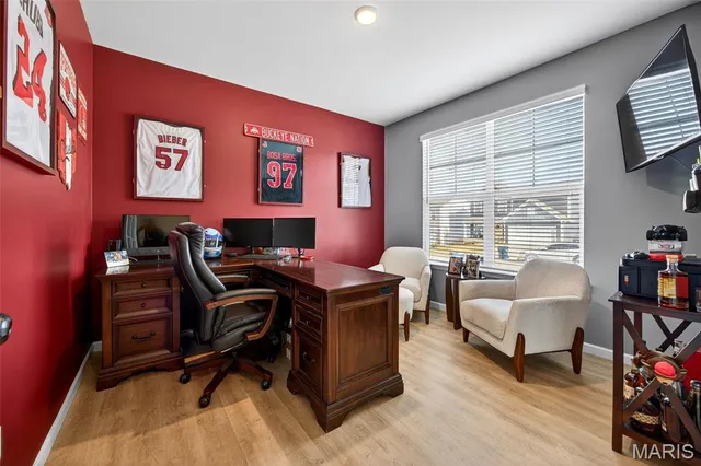 $438,775 | 349 Valley Bluff Drive, Wentzville, MO 63385