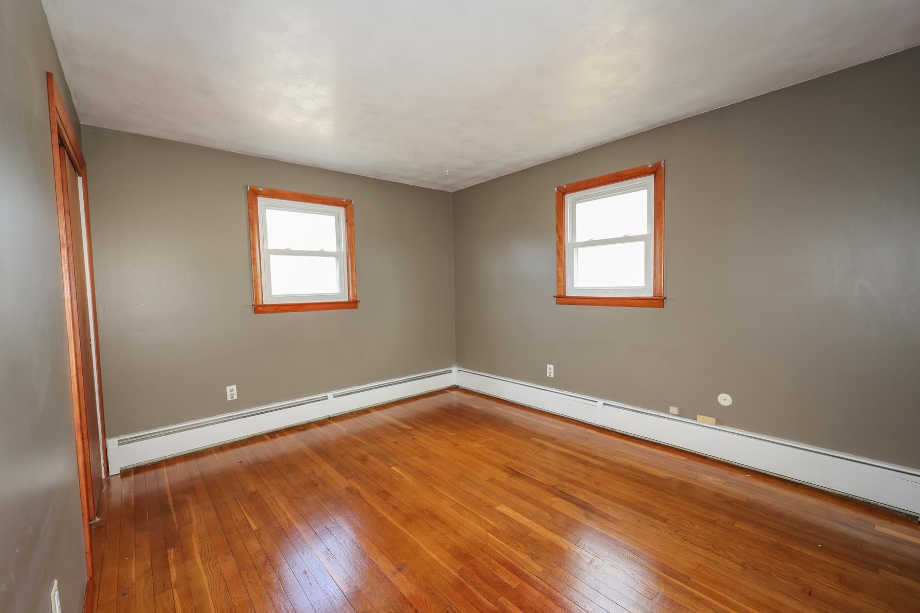 304 Kennard Road Manchester, NH 03104 - Photo 27 of 36