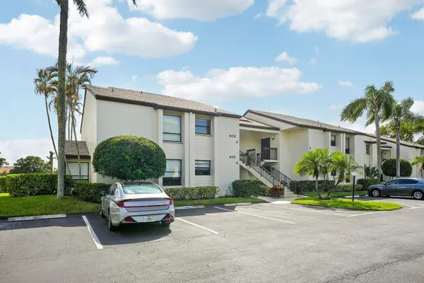 $324,900 | 402 Wingfoot Drive, Unit B, Jupiter, FL 33458