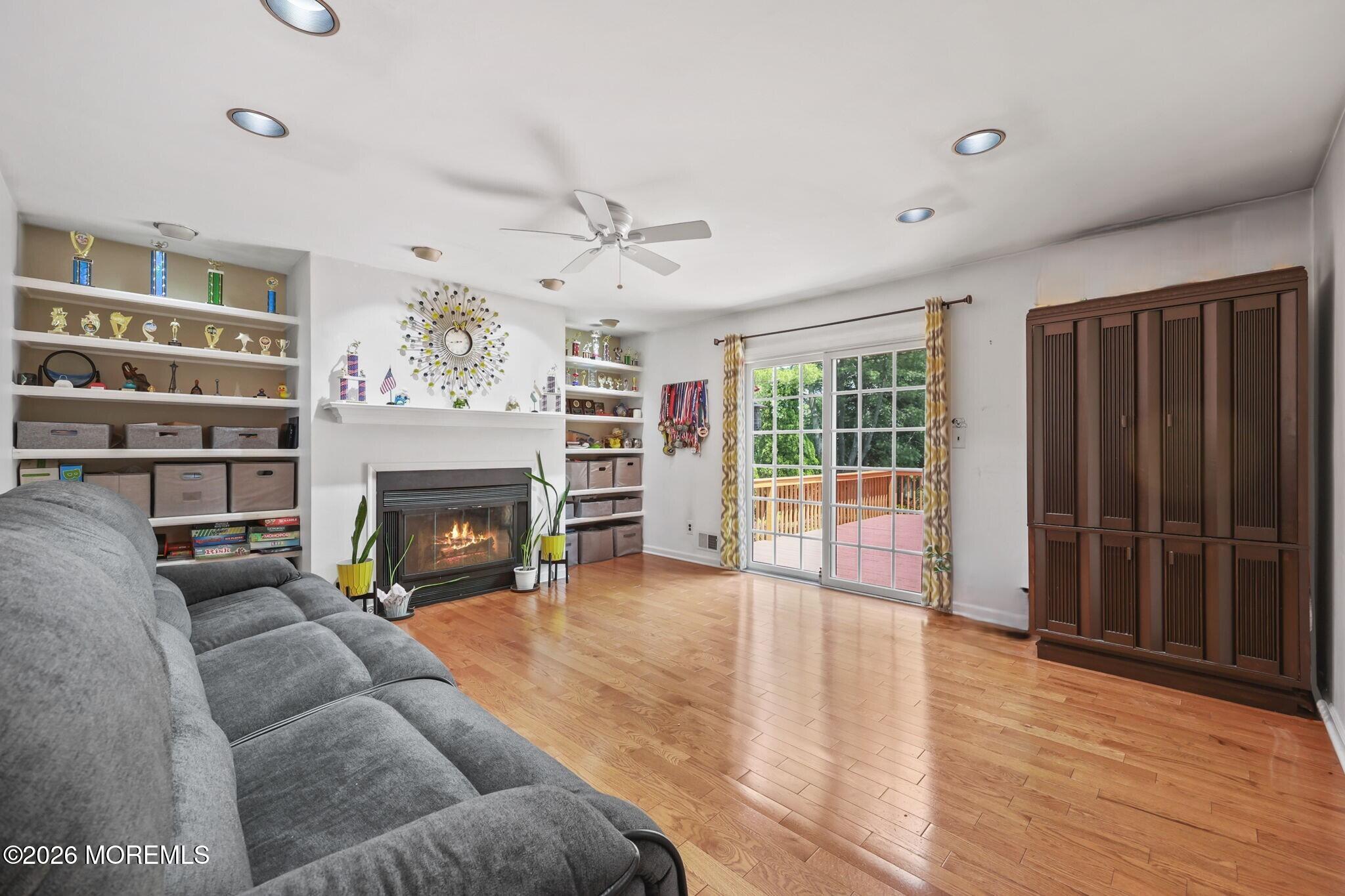 78 Henderson Road Kendall Park, NJ 08824 - Photo 18 of 40 17