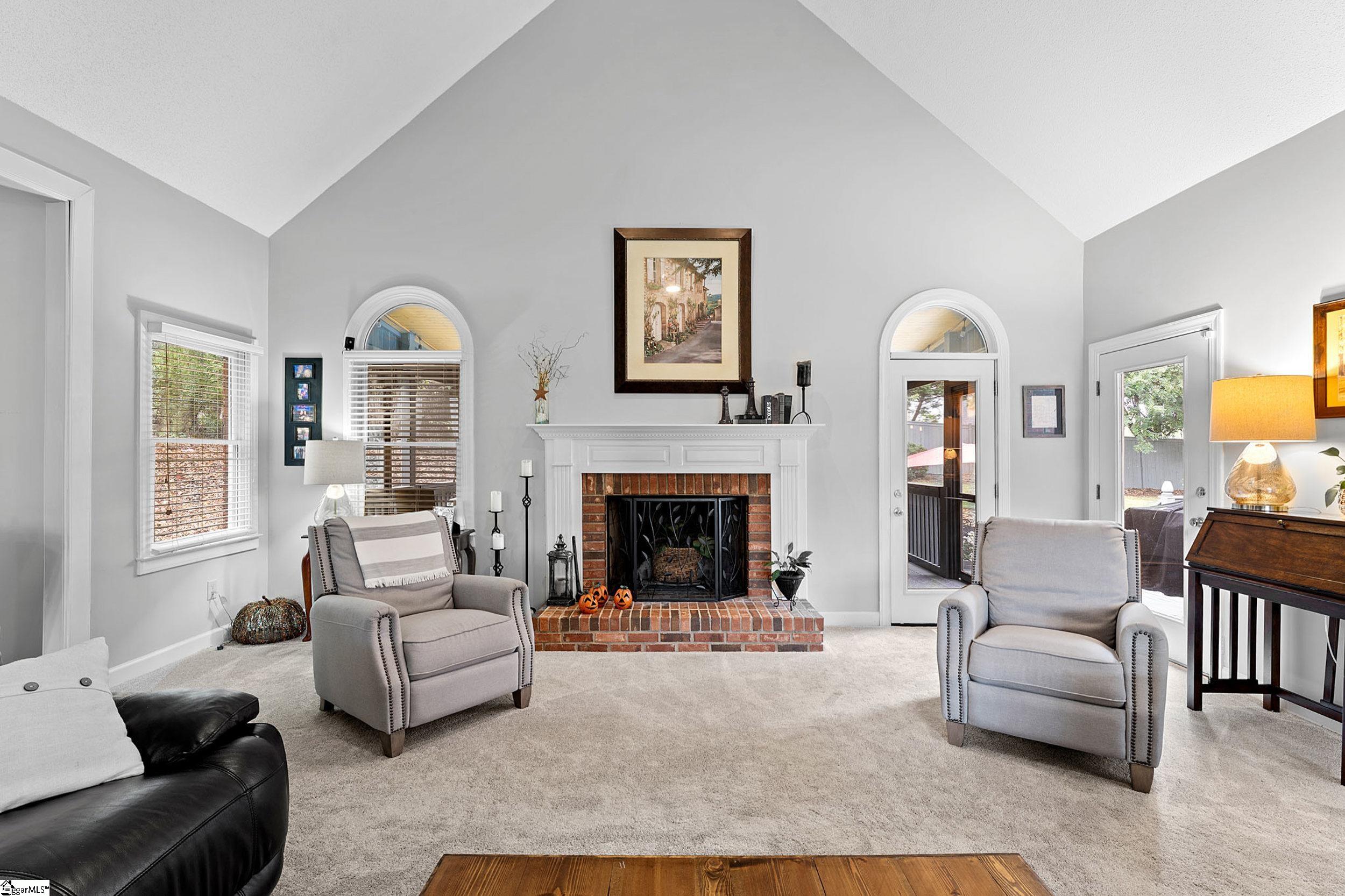 513 Mt Vernon Road Greer, SC 29651 - Photo 7 of 49