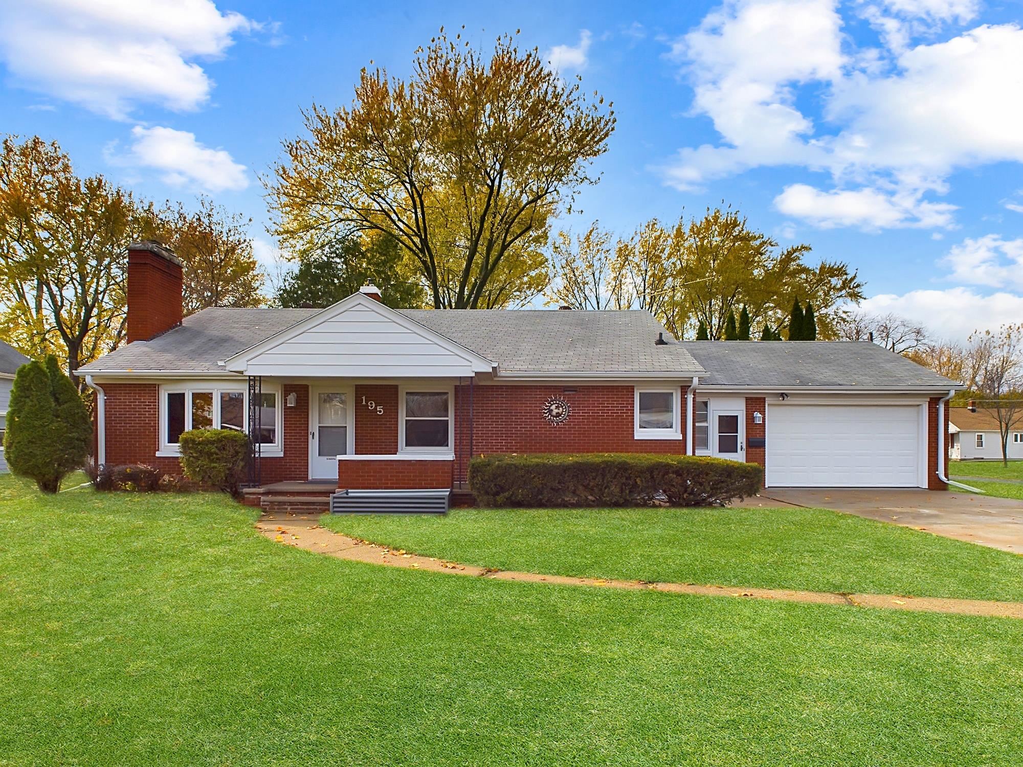 195 Gardner's Row Appleton, WI 54915 - Photo 1 of 1