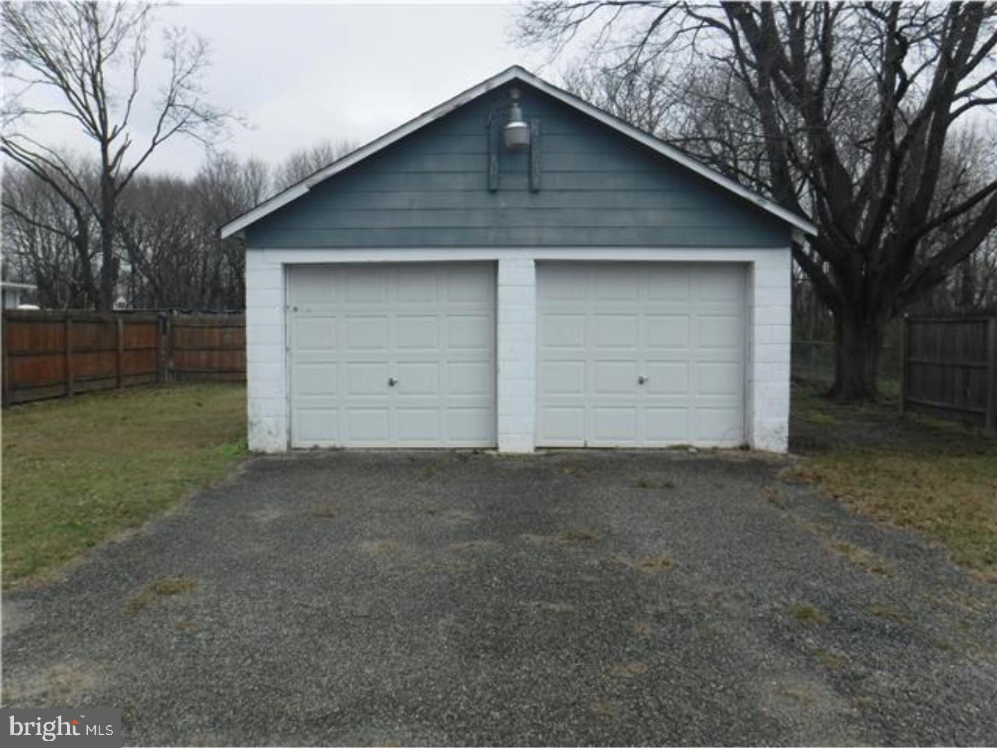 176 East Walnut Road Vineland, NJ 08360 - Photo 16 of 25 Garage