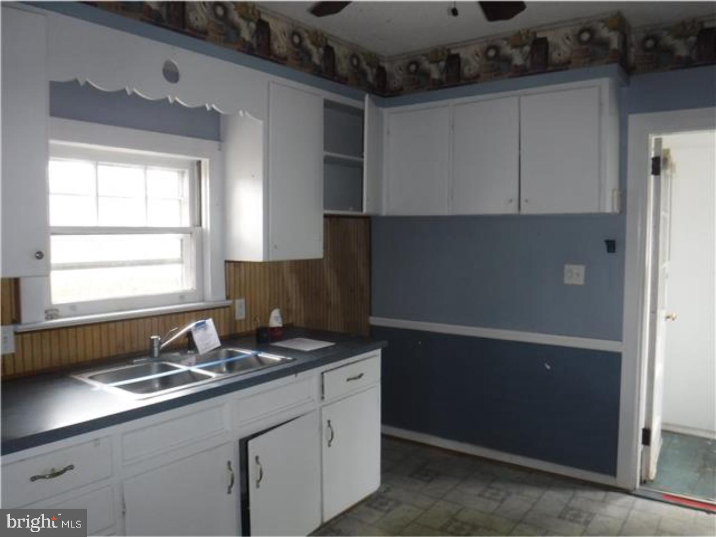 176 East Walnut Road Vineland, NJ 08360 - Photo 5 of 25 Kitchen