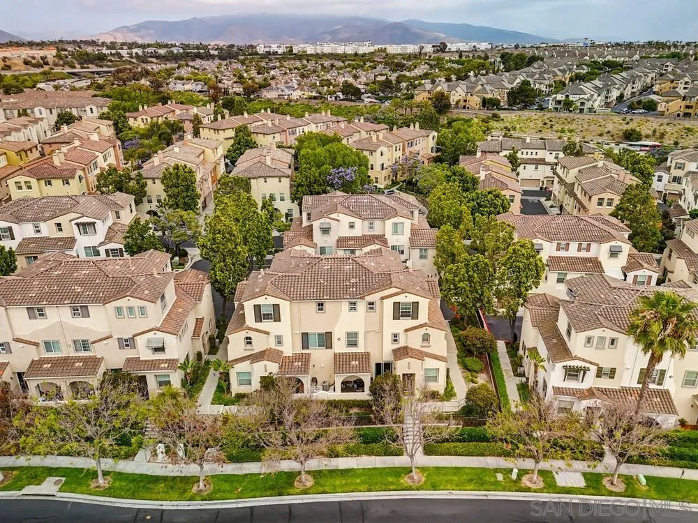 1298 Fools Gold Way, Unit 1 Chula Vista, CA 91913 - Photo 34 of 53