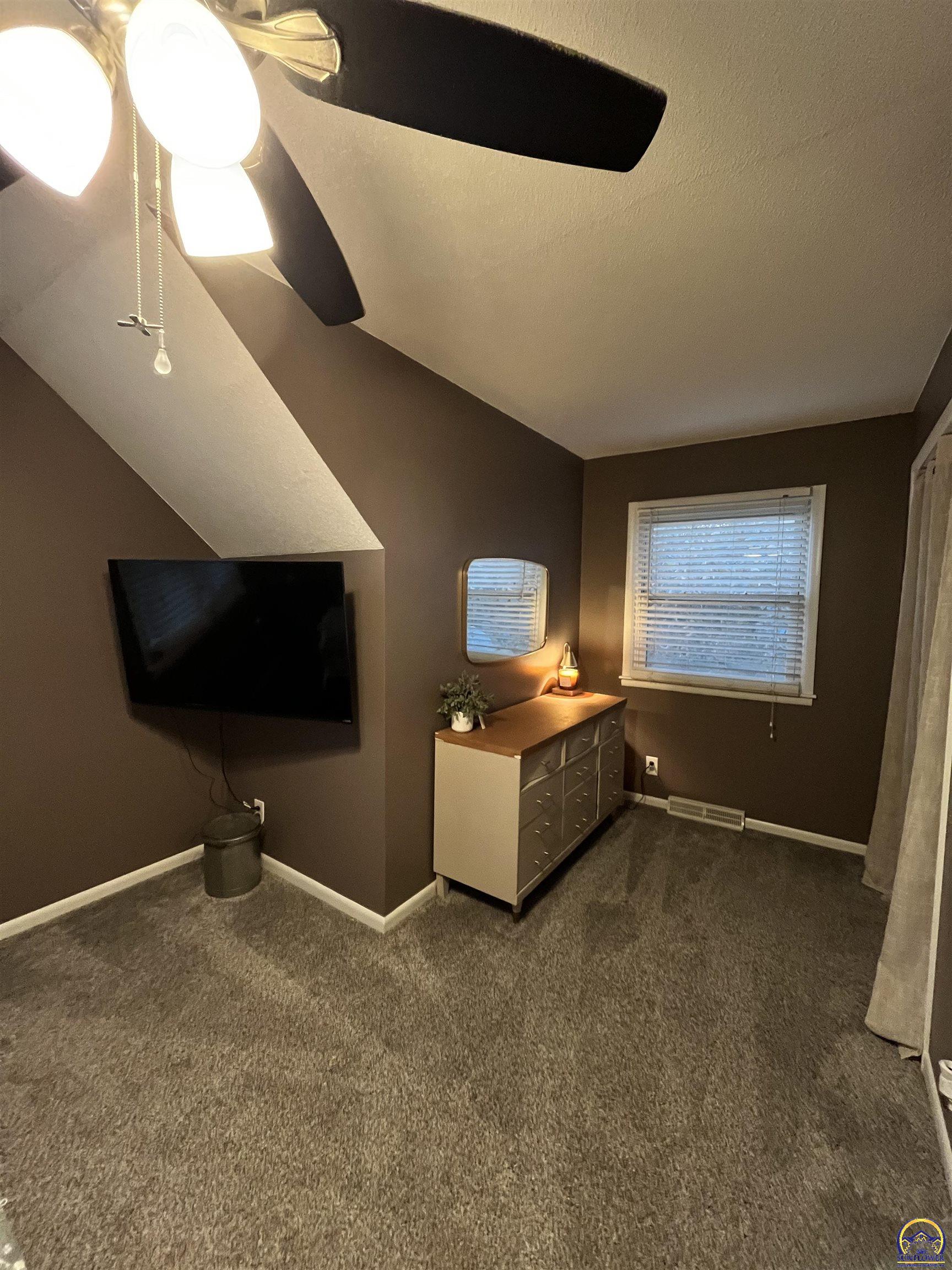 3337 Southwest Arrowhead Road Topeka, KS 66614 - Photo 21 of 32