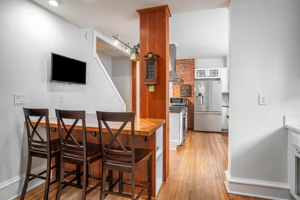 $575,000 | 1008 Mississippi Avenue, Davenport, IA 52803