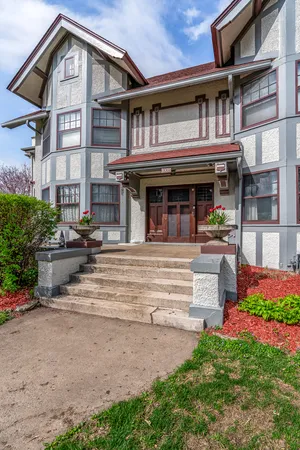 $575,000 | 1008 Mississippi Avenue, Davenport, IA 52803