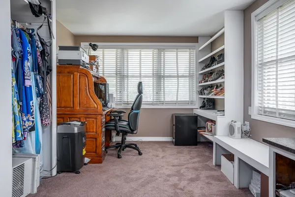 $575,000 | 1008 Mississippi Avenue, Davenport, IA 52803