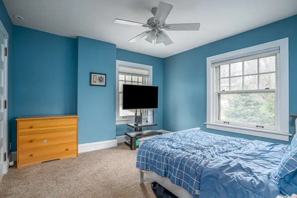 $575,000 | 1008 Mississippi Avenue, Davenport, IA 52803