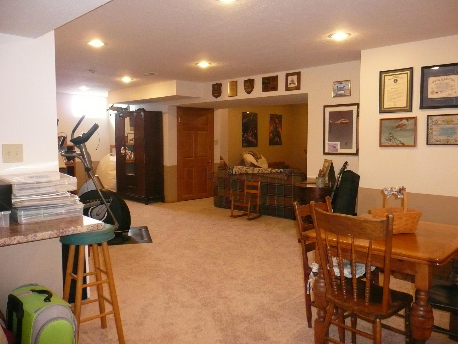 1258 Case Road Delaware, OH 43015 - Photo 28 of 43