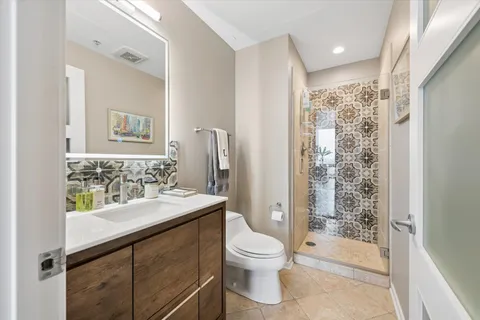 $675,000 | 500 West Superior Street, Unit 1602, Chicago, IL 60654
