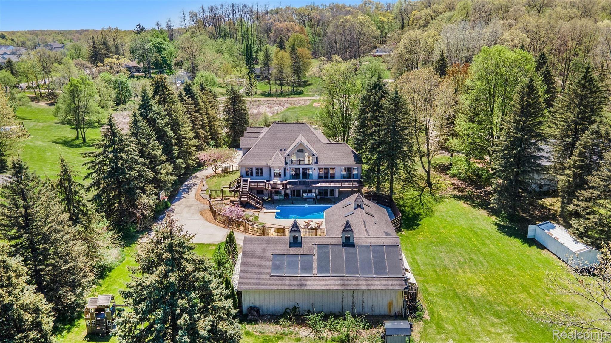 2497 Academy Road Holly, MI 48442 - Photo 73 of 79 DJI_0809.jpg