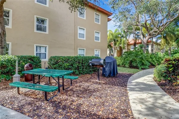 $210,000 | 8851 Colonnades Court West, Unit 131, Bonita Springs, FL 34135