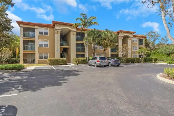 $210,000 | 8851 Colonnades Court West, Unit 131, Bonita Springs, FL 34135