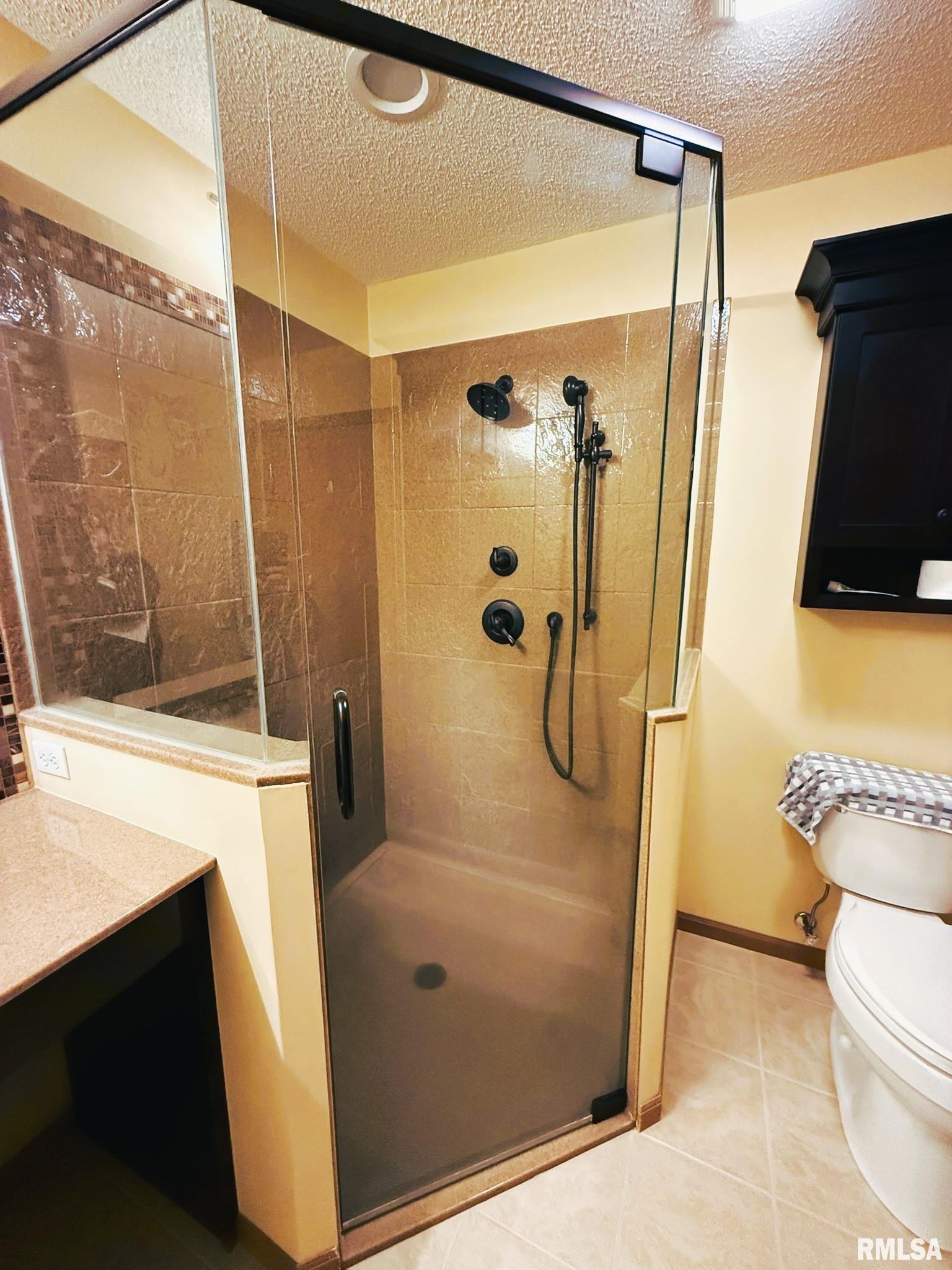 2208 East Hazel Dell Road Springfield, IL 62703 - Photo 9 of 15