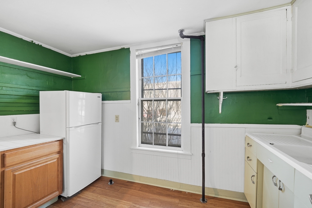 98 Conway Street Greenfield, MA 01301 - Photo 31 of 41