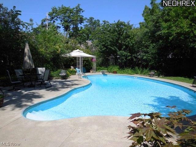 2889 Torrington Road Beachwood, OH 44122 - Photo 24 of 25 Inviting Pool & cabana for summer fun and entertainment. There is yard and garden space as well.