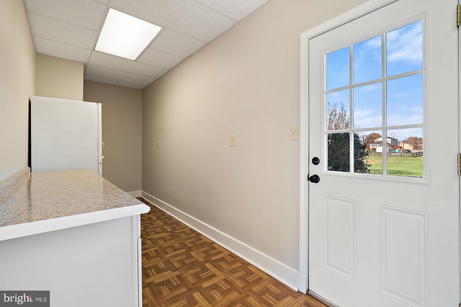 2695 Logmill Road Haymarket, VA 20169 - Photo 27 of 42 Mudroom w/ rear entry, great storage & drop zone!