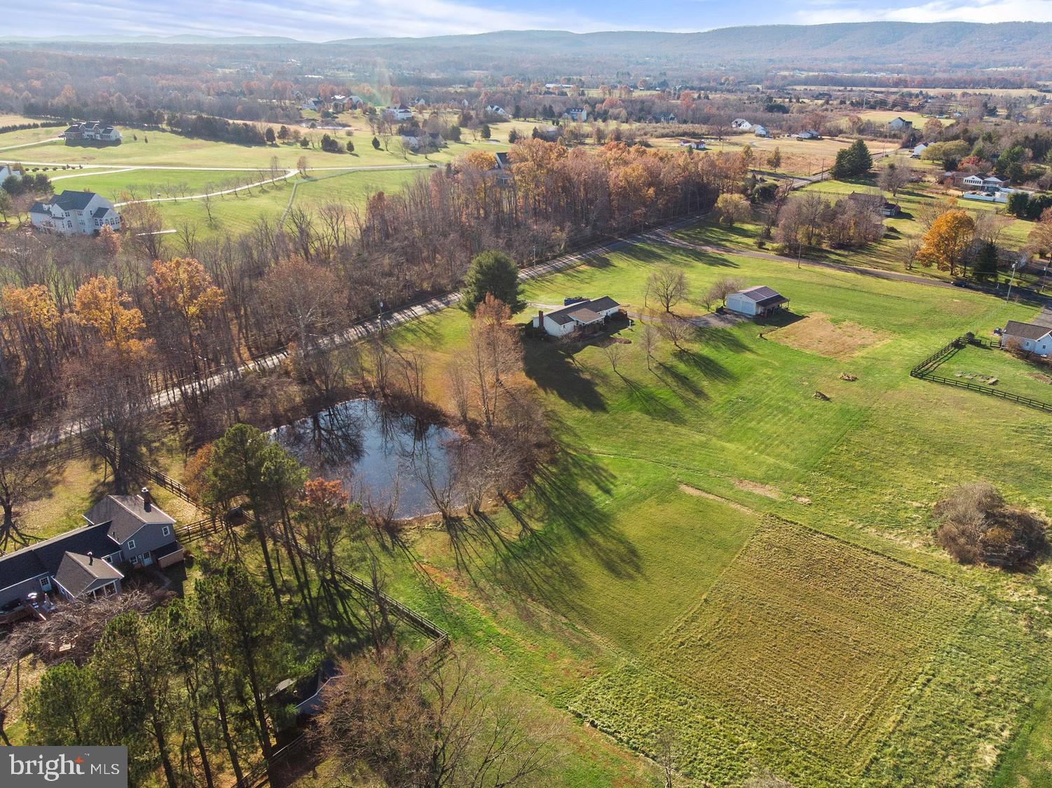 2695 Logmill Road Haymarket, VA 20169 - Photo 39 of 42 Distant western views of Bull Run Mountain.