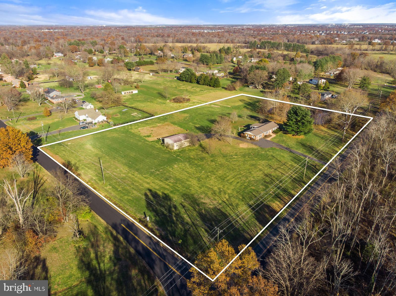 2695 Logmill Road Haymarket, VA 20169 - Photo 4 of 42 Great opportunity for farmette, horses, gardening!