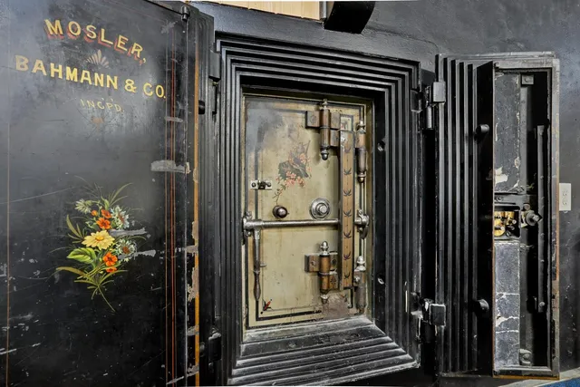 $349,900 | 2114 Wisconsin Avenue, New Holstein, WI 53061