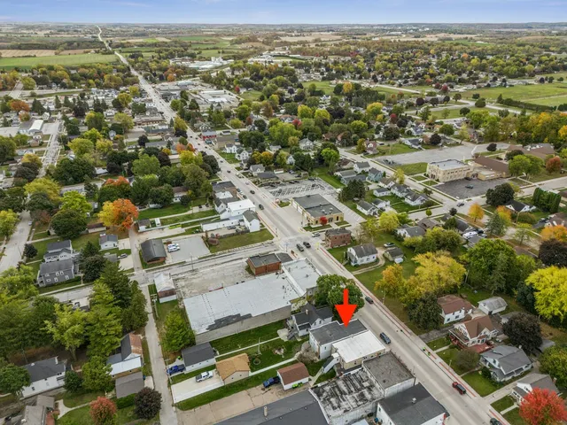 $349,900 | 2114 Wisconsin Avenue, New Holstein, WI 53061