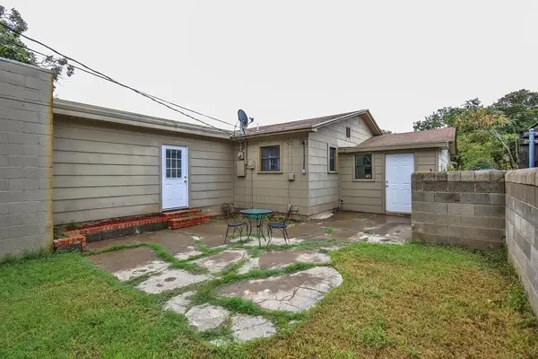 $1,895 | 3408 38th Street, Lubbock, TX 79413